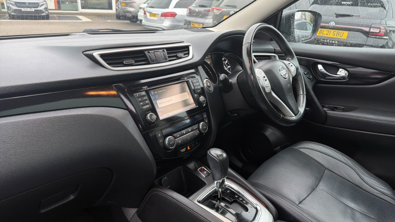 Nissan Qashqai 1.6 dCi Tekna 5dr Xtronic Diesel Hatchback